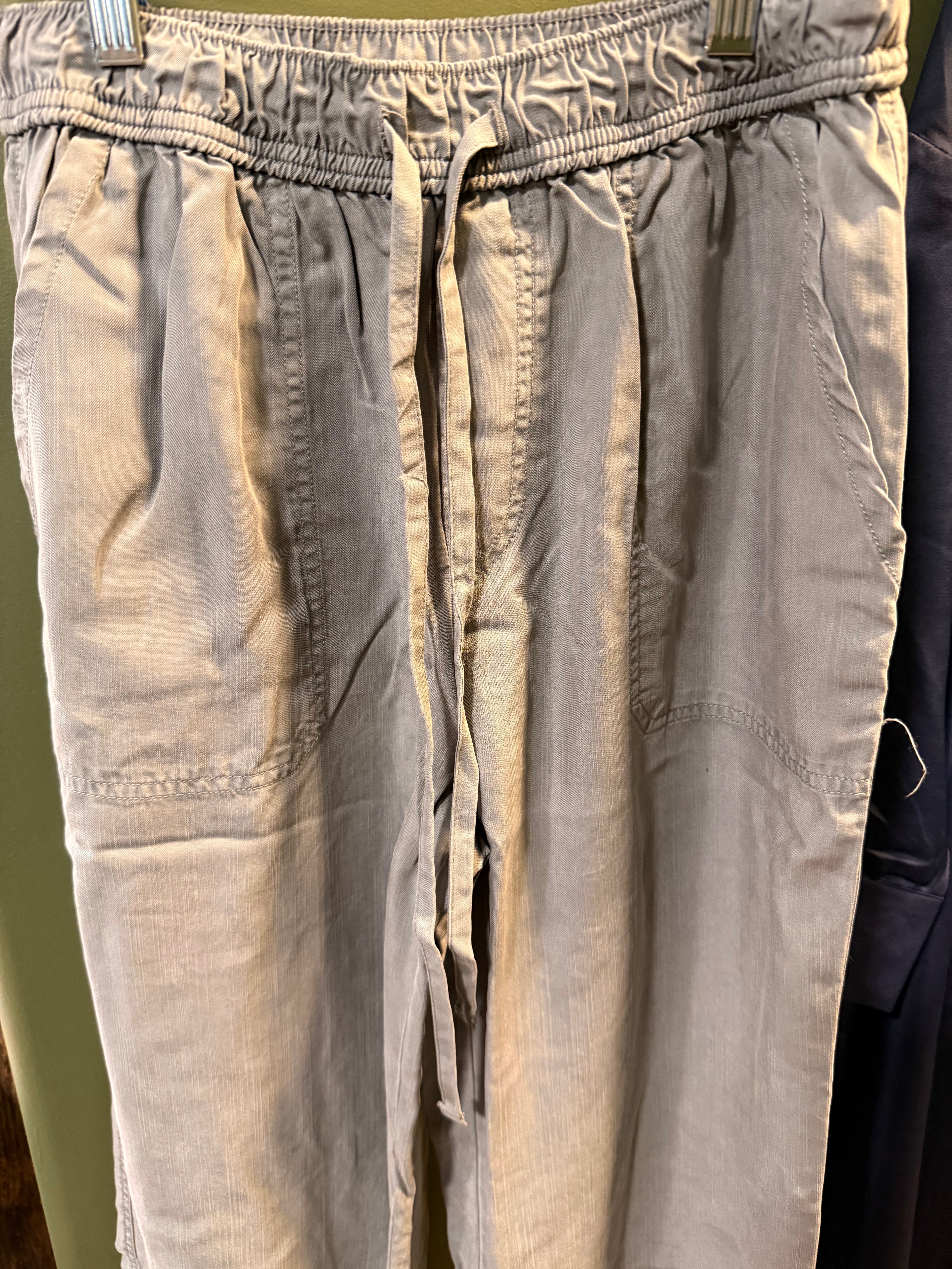 Tencel Drawstring Pants in Earl Grey