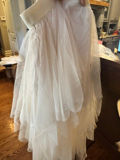Cream/Beige Tiered mesh skirt