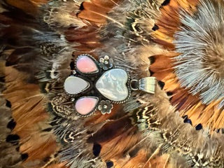 Barbosa Pink conch and Mother of pearl Heart Pendant