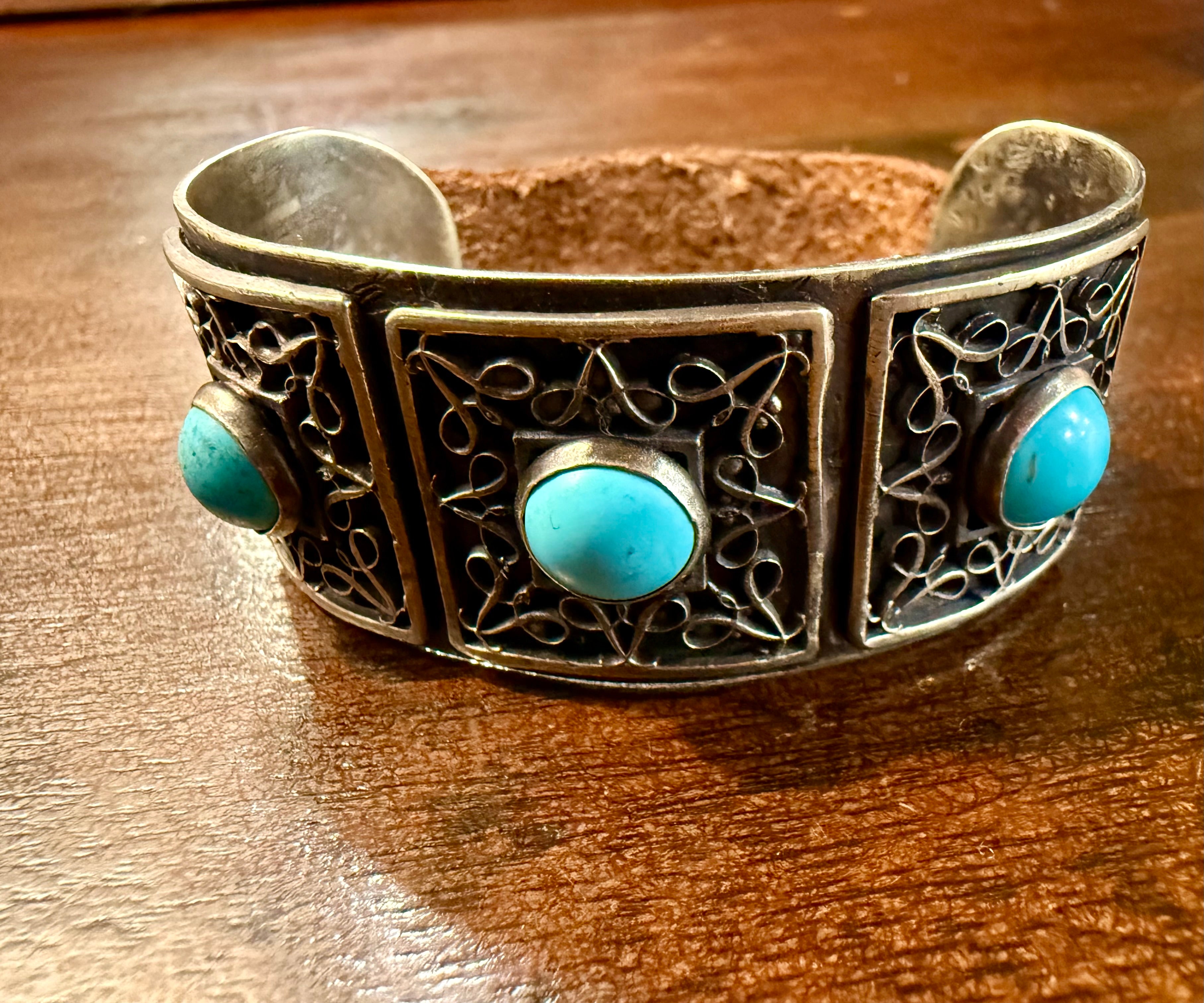 Silver and Leather Turquoise Cabochon Bracelet