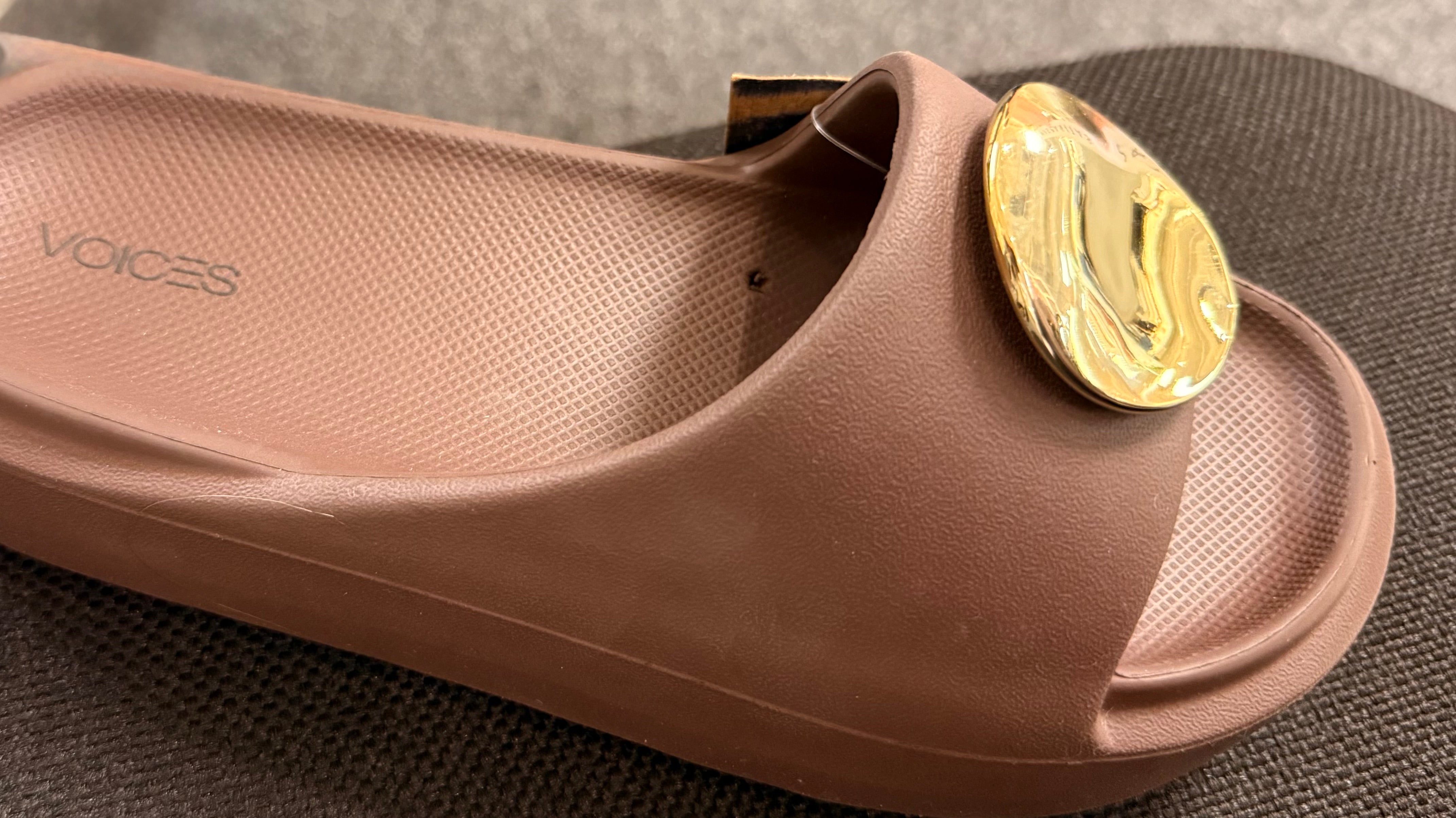 Brown Rubber Slide with Golden Medallion