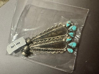 Barbosa Cartel Drops with three turquoise Stones