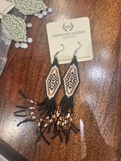 Diamond black creme brown fringe