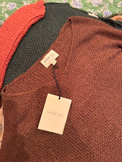 3/4 Sleeve V-Neck Sweater Knit Top